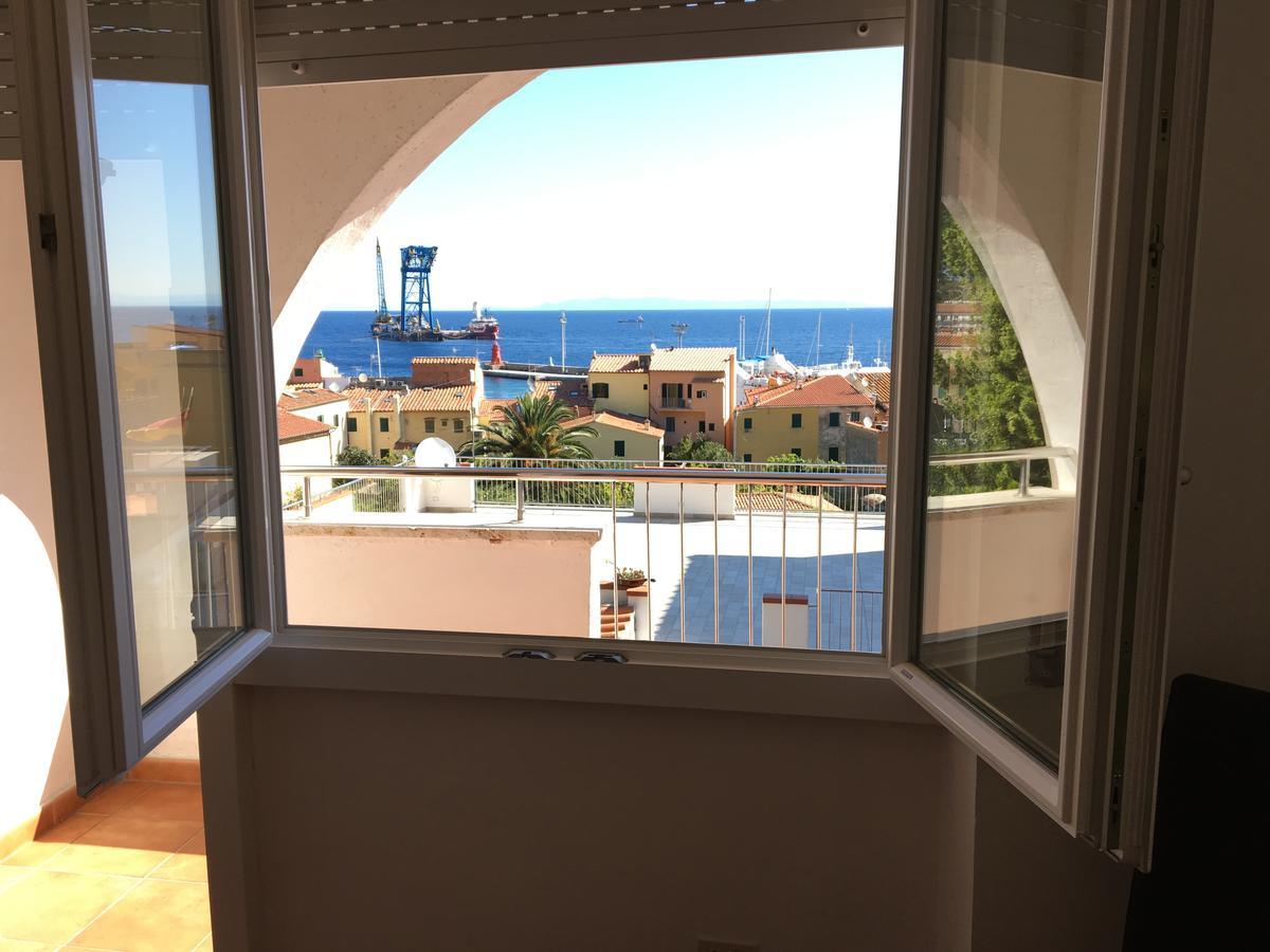 Bahamas Hotel 2*