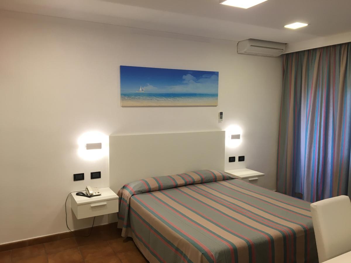 Hotel Bahamas