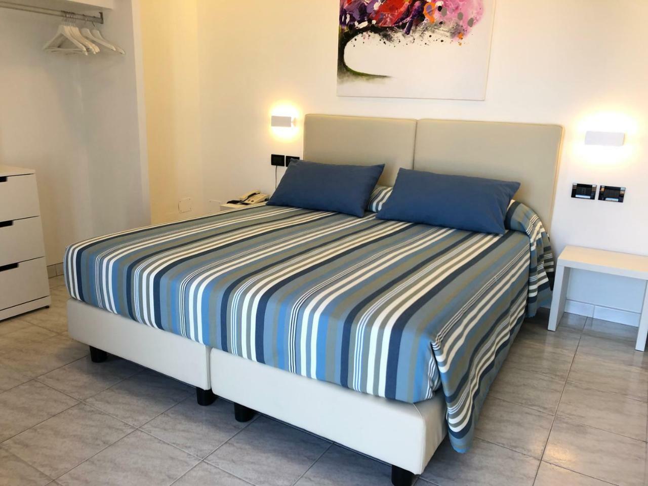 Hotel Bahamas 2*